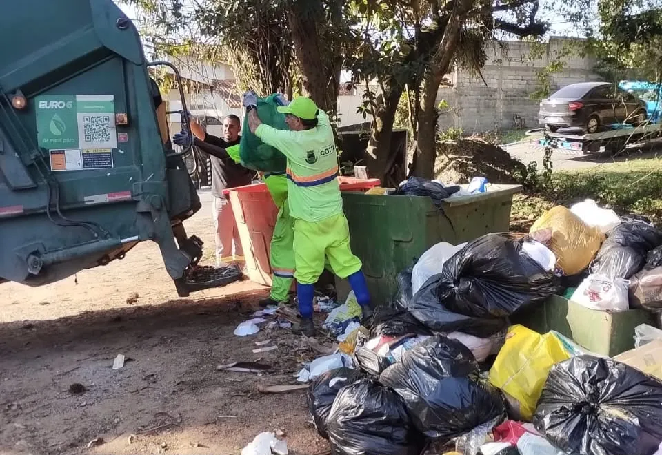 Prefeitura atua para atender bairros afetados pela greve de coletores