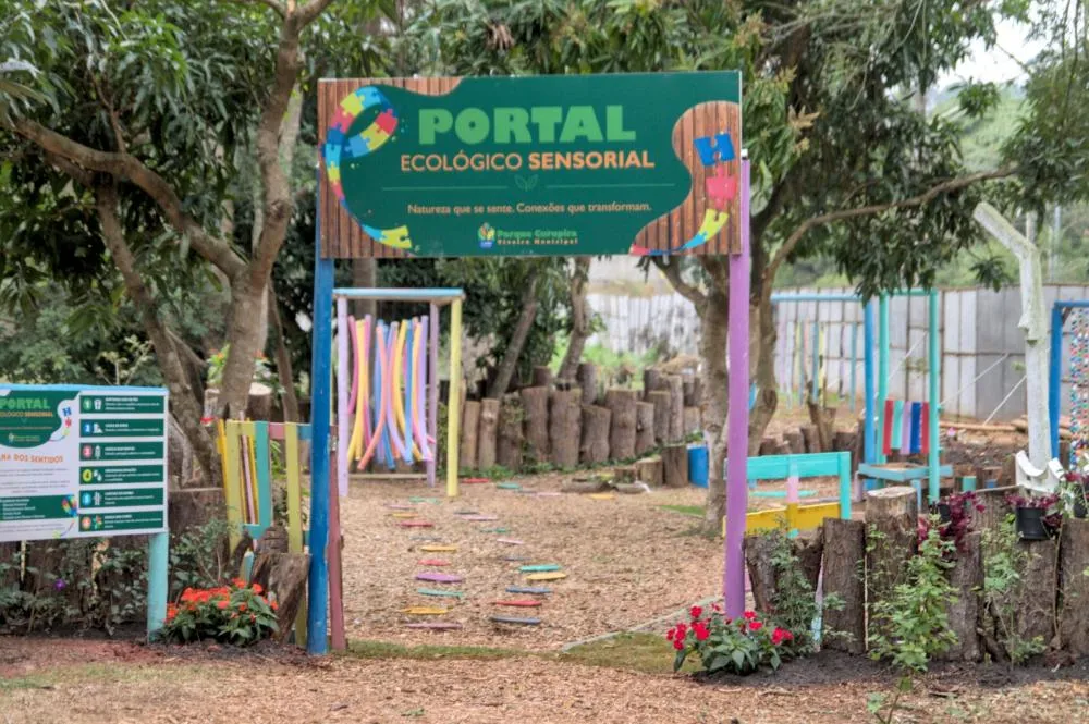 Tarifa Zero Inclusiva aos domingos leva passageiros a pontos turísticos gratuitos de Cotia